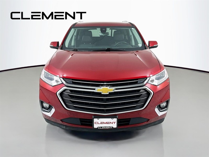 Chevrolet Traverse Vehicle Full-screen Gallery Image 3