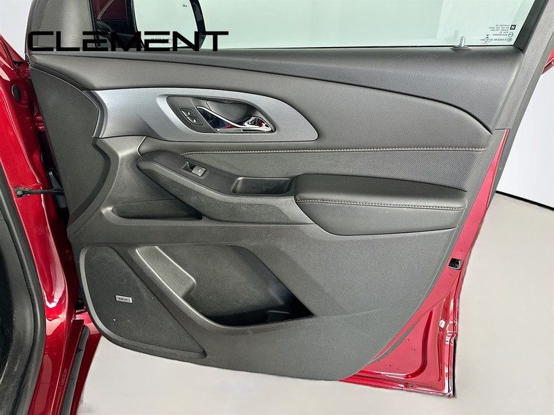 Chevrolet Traverse Vehicle Full-screen Gallery Image 35