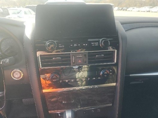 Nissan Armada Vehicle Image 03