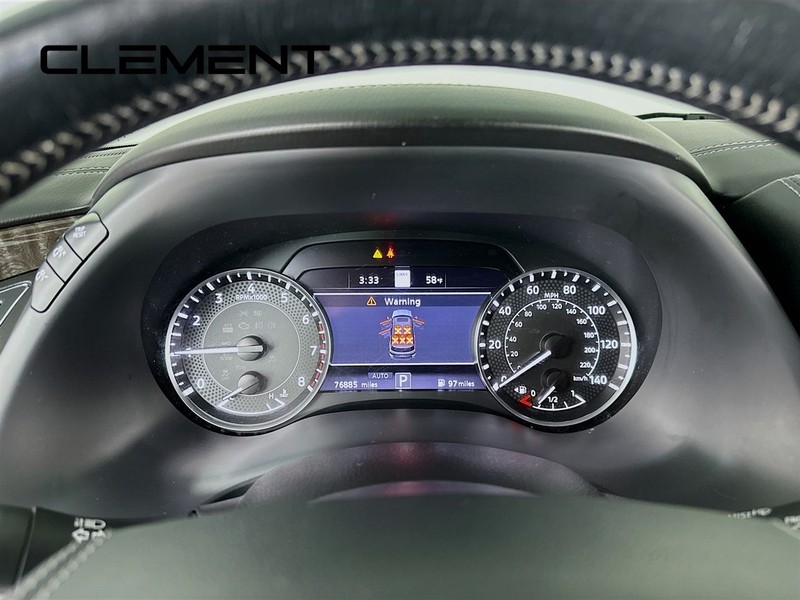 Nissan Armada Vehicle Image 18