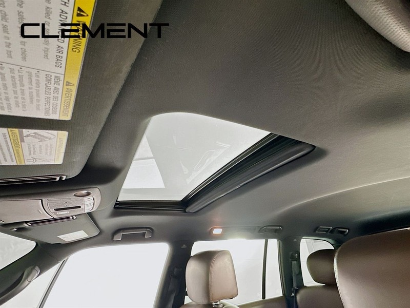 Nissan Armada Vehicle Image 26