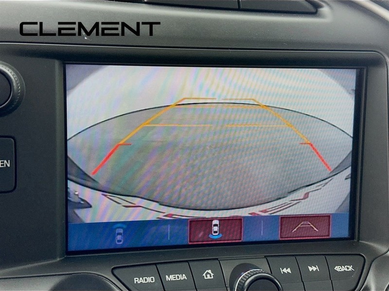 Chevrolet Corvette Vehicle Full-screen Gallery Image 20