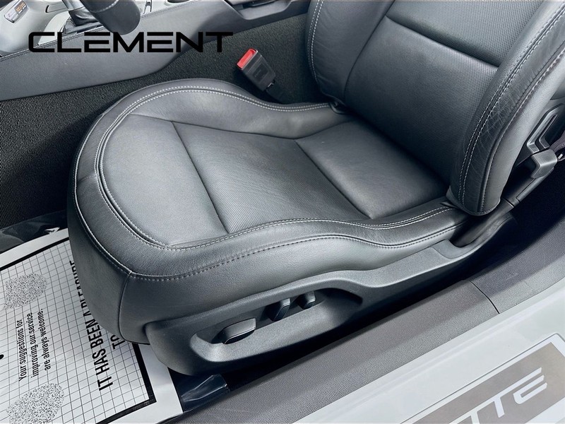 Chevrolet Corvette Vehicle Full-screen Gallery Image 29