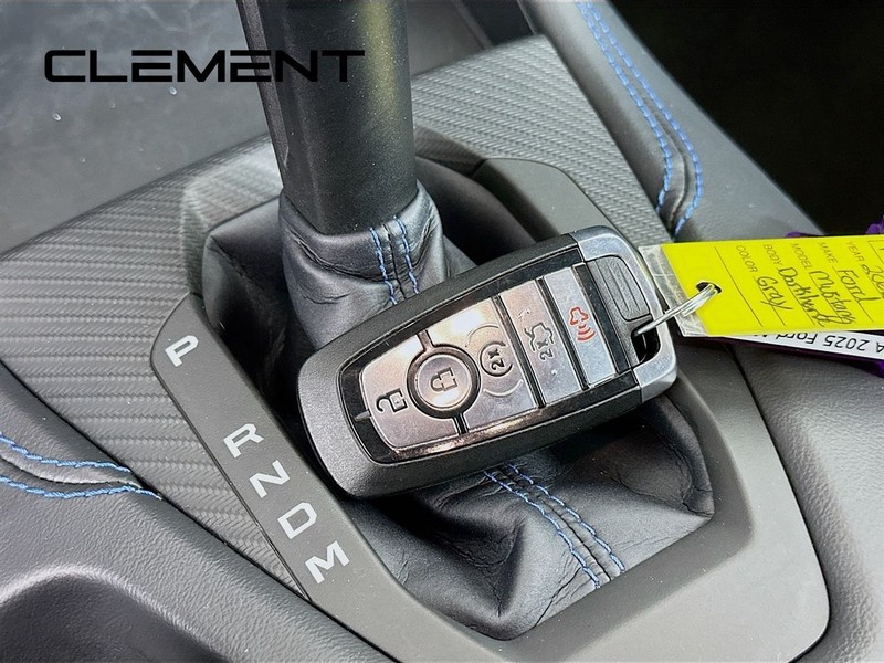 Ford Mustang Vehicle Image 27