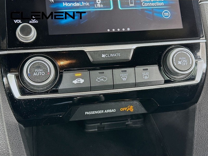 Honda Civic Sedan Vehicle Full-screen Gallery Image 22