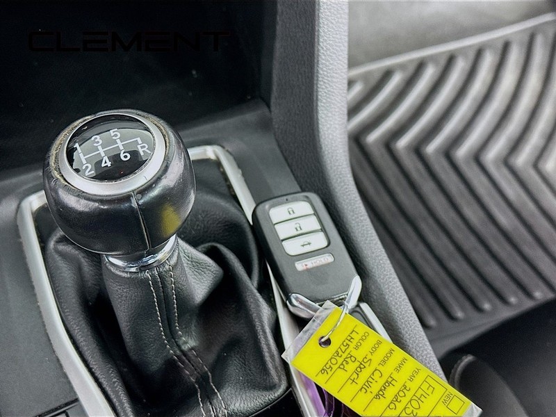 Honda Civic Sedan Vehicle Full-screen Gallery Image 23