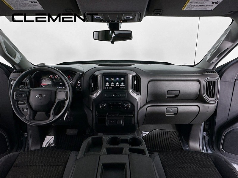 Chevrolet Silverado 1500 Vehicle Full-screen Gallery Image 11