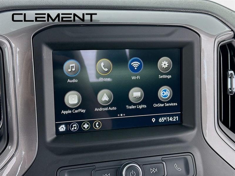 Chevrolet Silverado 1500 Vehicle Full-screen Gallery Image 18