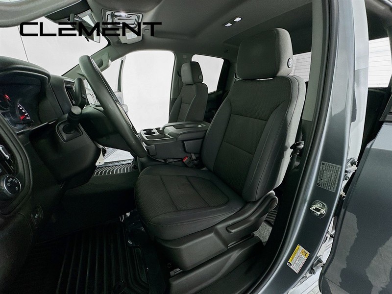 Chevrolet Silverado 1500 Vehicle Full-screen Gallery Image 26