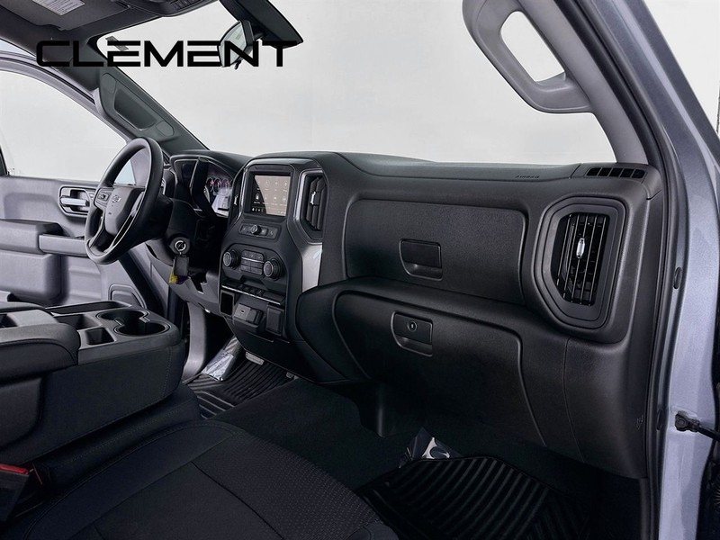 Chevrolet Silverado 1500 Vehicle Full-screen Gallery Image 30