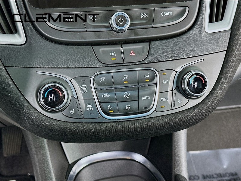 Chevrolet Malibu Vehicle Full-screen Gallery Image 22