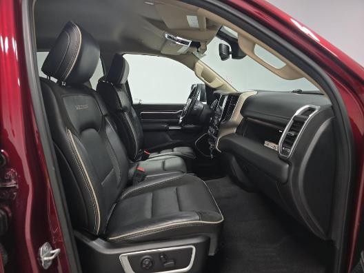 Ram 1500 Vehicle Full-screen Gallery Image 3