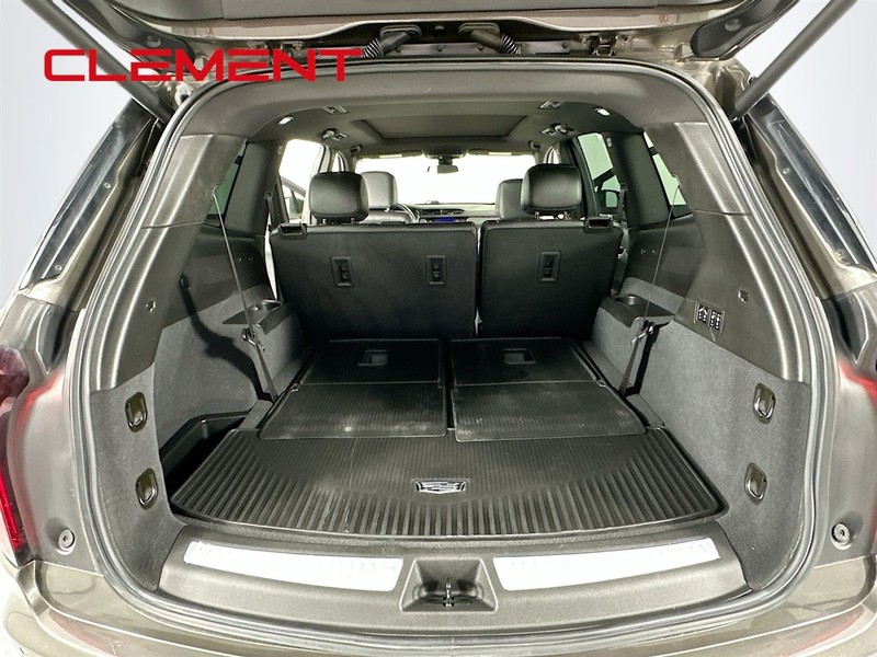 Cadillac XT6 Vehicle Full-screen Gallery Image 10