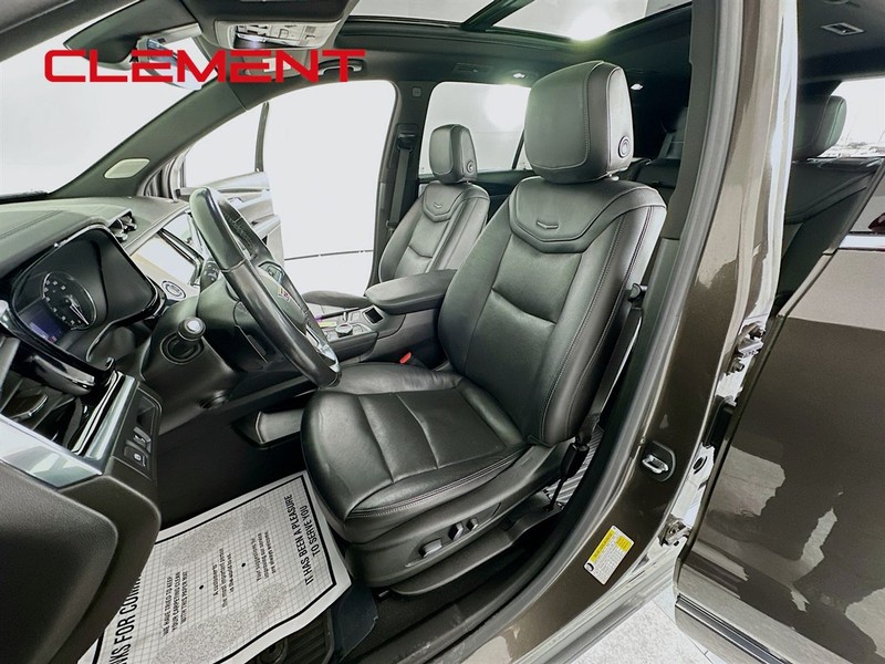 Cadillac XT6 Vehicle Full-screen Gallery Image 31