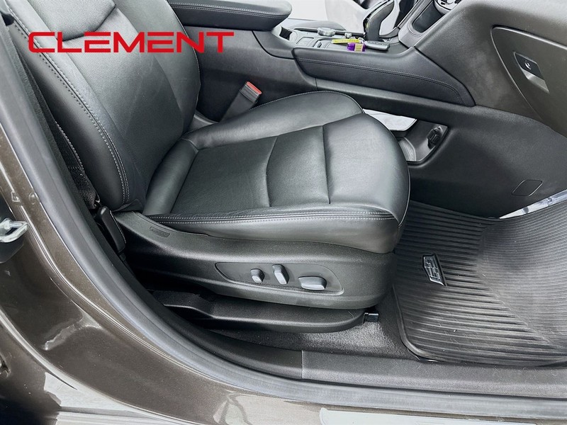 Cadillac XT6 Vehicle Full-screen Gallery Image 35