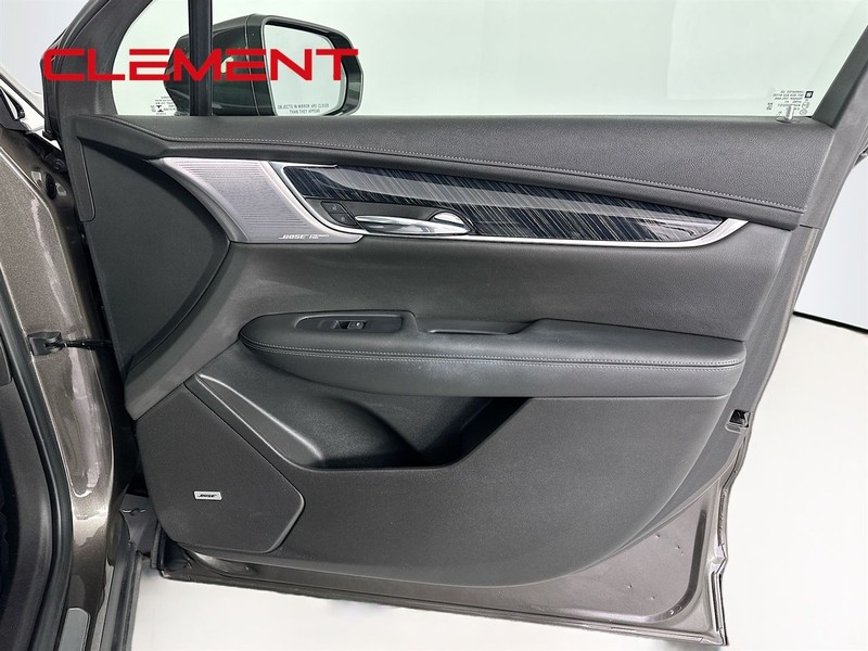 Cadillac XT6 Vehicle Full-screen Gallery Image 37