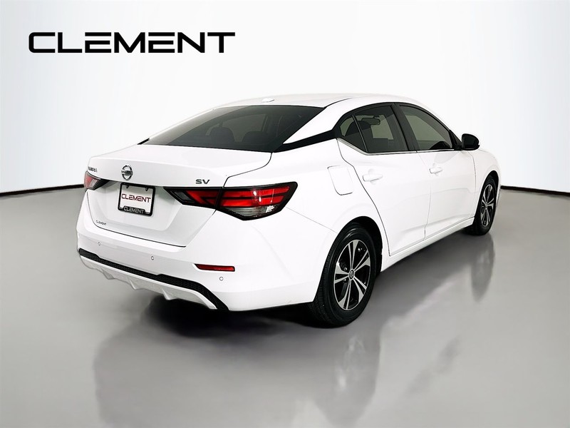 Nissan Sentra Vehicle Image 06