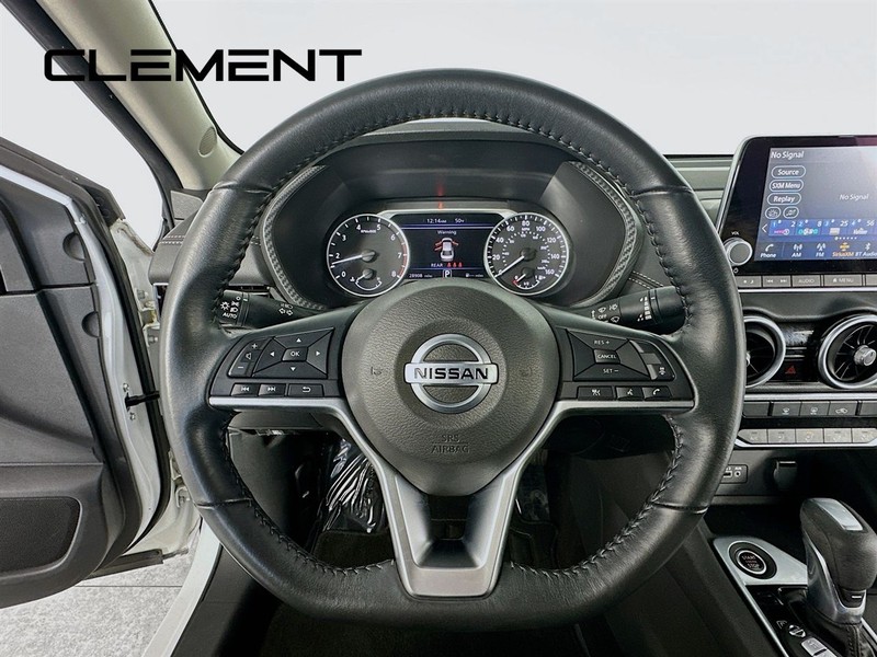 Nissan Sentra Vehicle Image 14