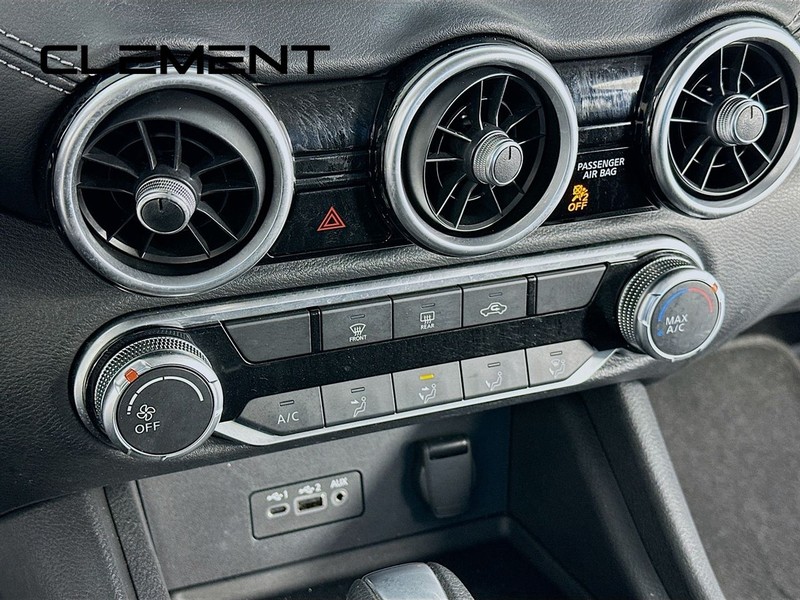 Nissan Sentra Vehicle Image 22