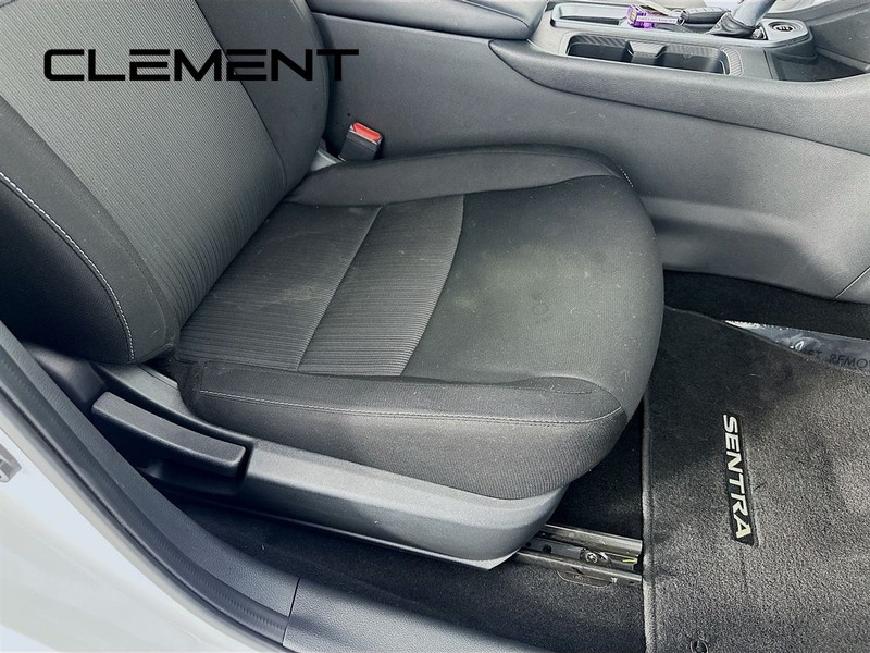 Nissan Sentra Vehicle Image 31