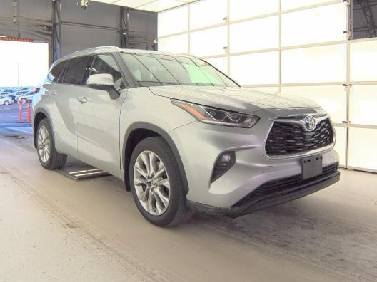 Toyota Highlander Vehicle Full-screen Gallery Image 2