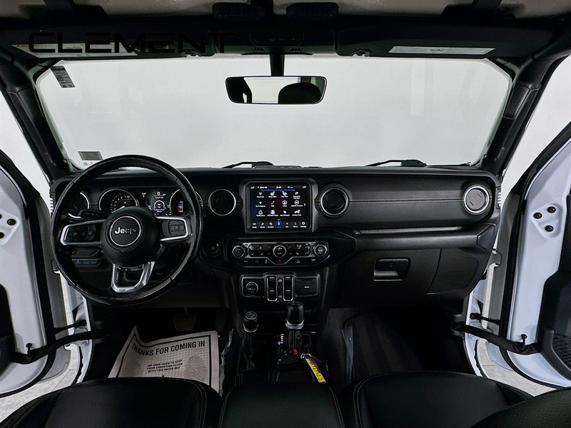 Jeep Wrangler 4xe Vehicle Full-screen Gallery Image 12