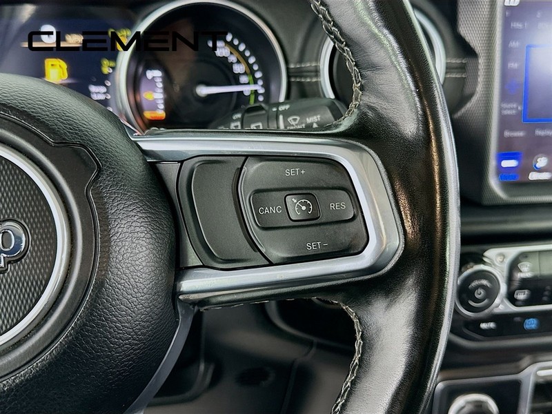 Jeep Wrangler 4xe Vehicle Full-screen Gallery Image 17