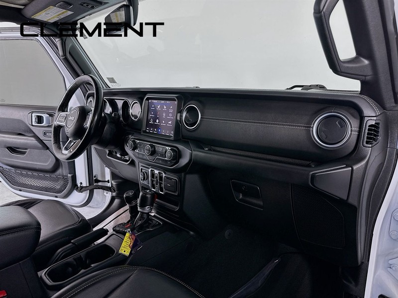 Jeep Wrangler 4xe Vehicle Full-screen Gallery Image 33