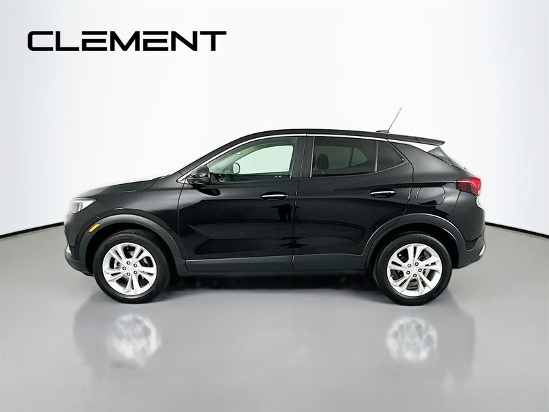 Buick Encore GX Vehicle Full-screen Gallery Image 04