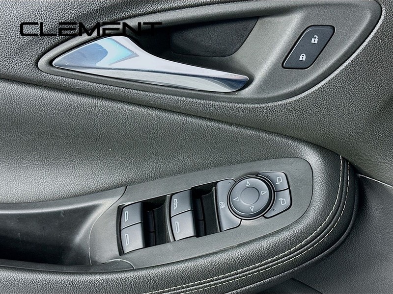 Buick Encore GX Vehicle Full-screen Gallery Image 26