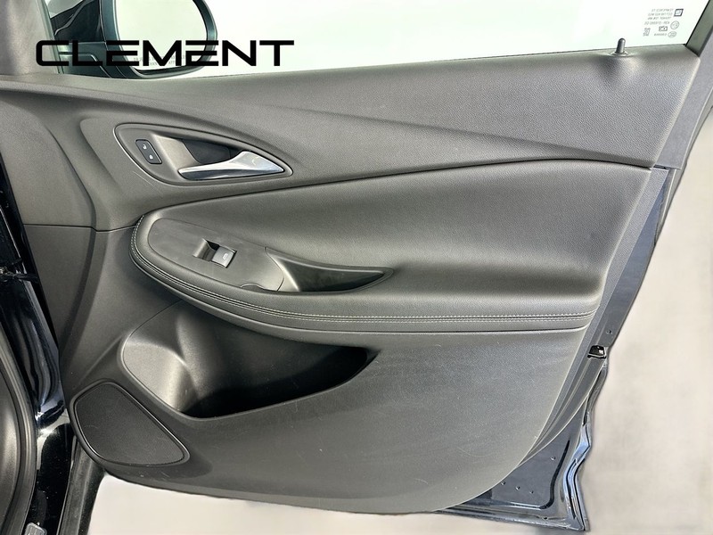 Buick Encore GX Vehicle Full-screen Gallery Image 34