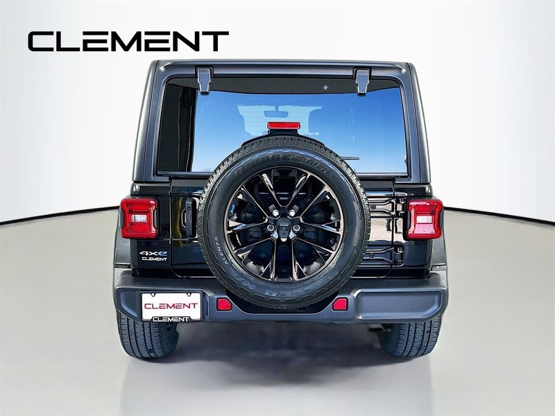 Jeep Wrangler 4xe Vehicle Full-screen Gallery Image 8