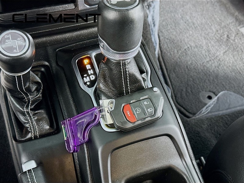 Jeep Wrangler 4xe Vehicle Full-screen Gallery Image 24