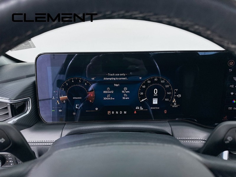 Ford Mustang Vehicle Full-screen Gallery Image 18