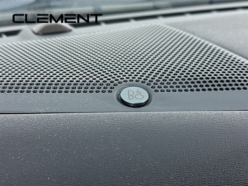 Ford Mustang Vehicle Full-screen Gallery Image 27