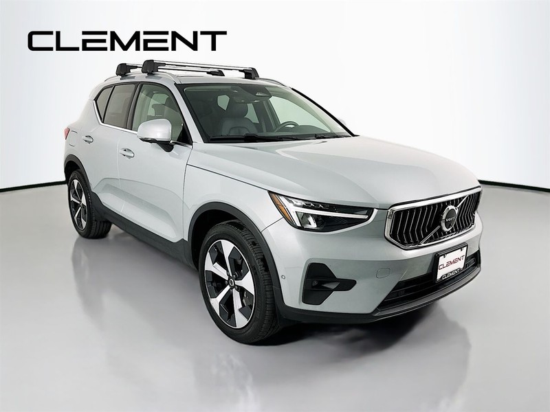 Volvo XC40 Vehicle Full-screen Gallery Image 5