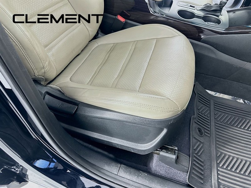 Kia Sorento Vehicle Full-screen Gallery Image 34