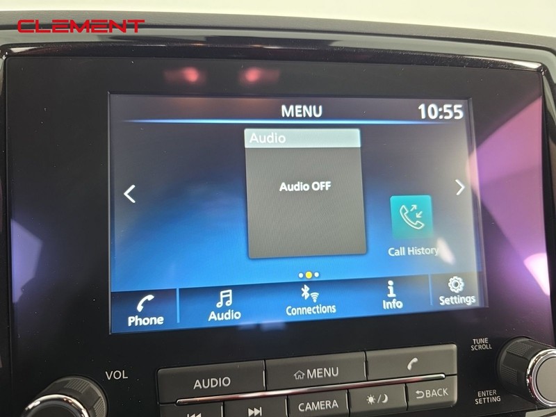 Nissan Frontier Vehicle Full-screen Gallery Image 15