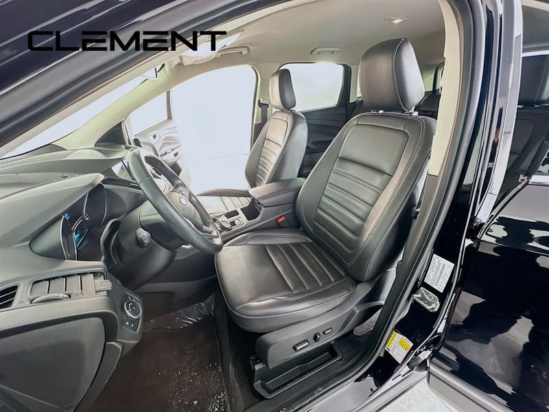 Ford Escape Vehicle Full-screen Gallery Image 29