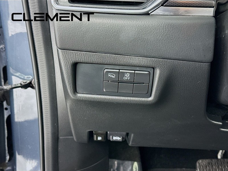 Mazda CX-5 Vehicle Full-screen Gallery Image 14