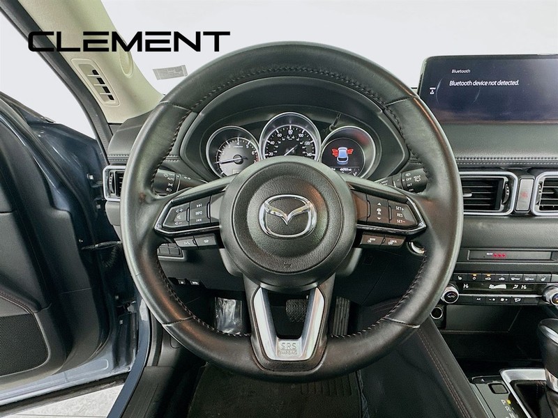 Mazda CX-5 Vehicle Full-screen Gallery Image 15