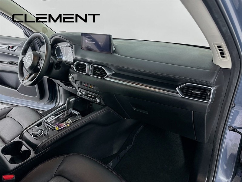 Mazda CX-5 Vehicle Full-screen Gallery Image 34