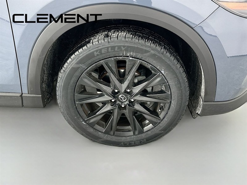 Mazda CX-5 Vehicle Full-screen Gallery Image 36