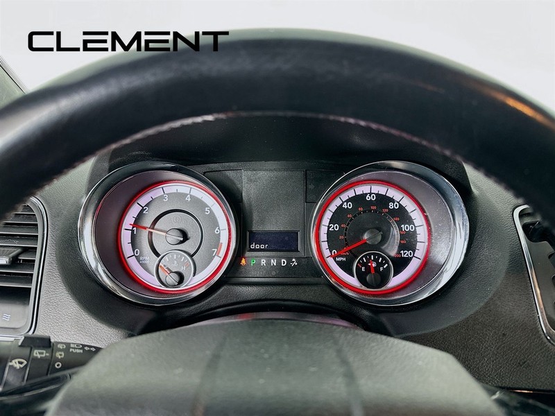 Dodge Grand Caravan Vehicle Full-screen Gallery Image 18