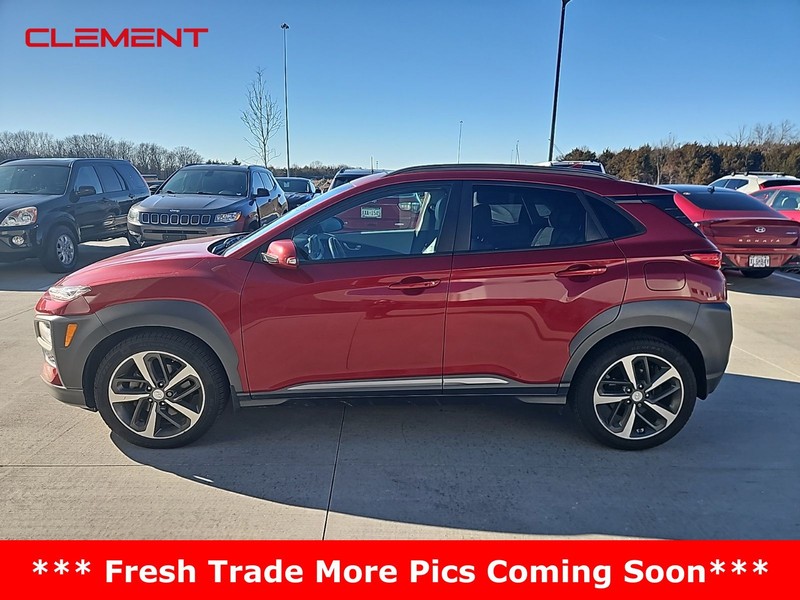 Hyundai Kona Vehicle Image 02