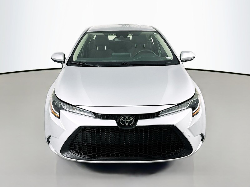 Toyota Corolla Vehicle Full-screen Gallery Image 2