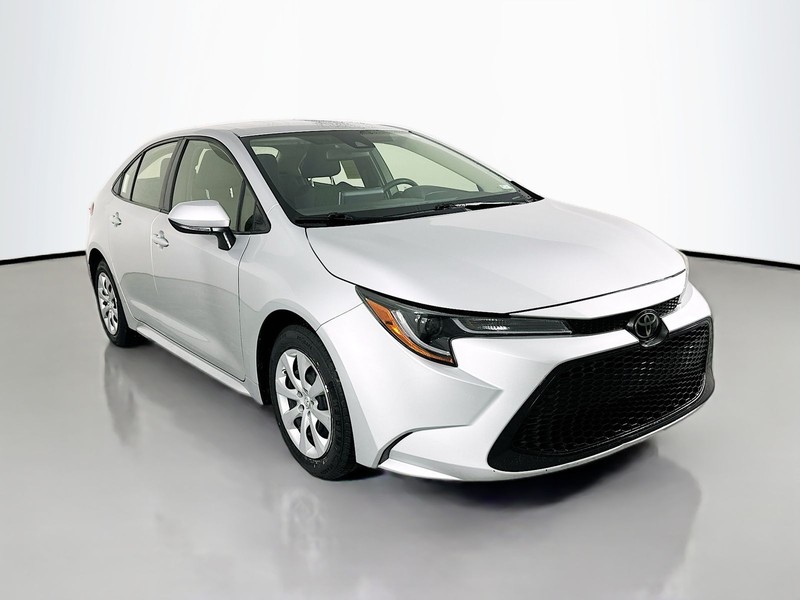 Toyota Corolla Vehicle Full-screen Gallery Image 3