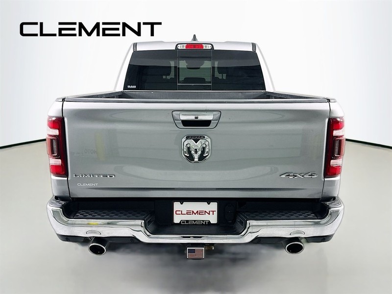 Ram 1500 Vehicle Full-screen Gallery Image 8