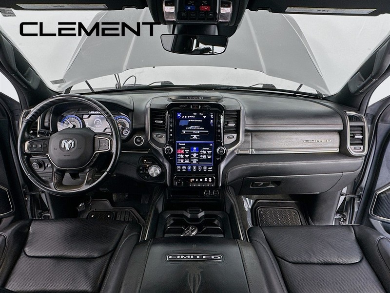 Ram 1500 Vehicle Full-screen Gallery Image 12