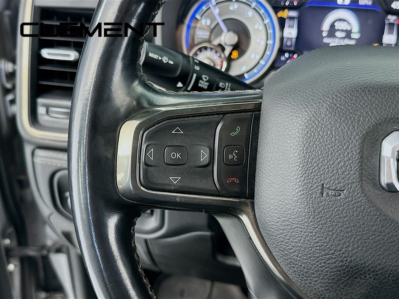 Ram 1500 Vehicle Full-screen Gallery Image 16